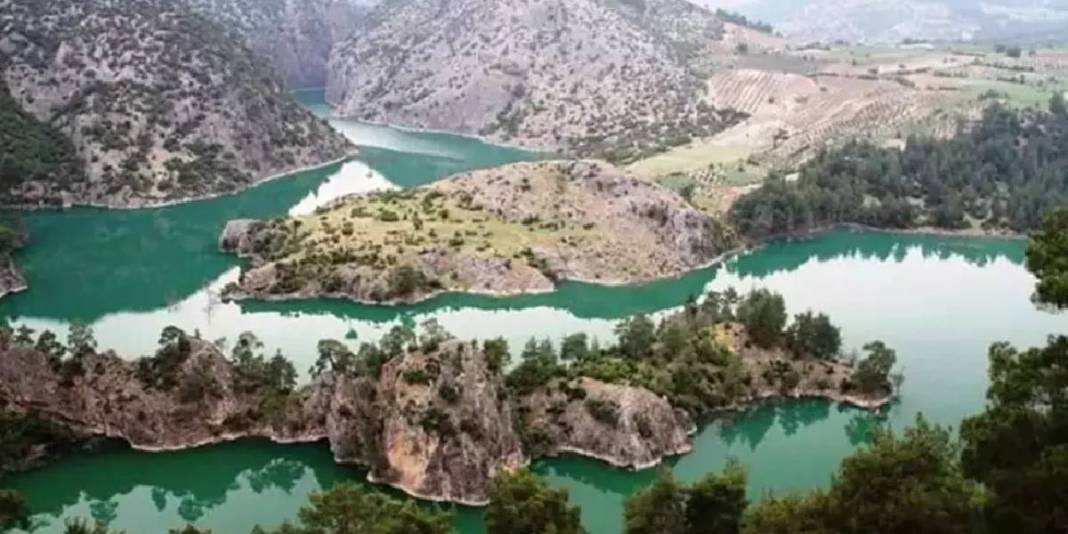 Adrenalin ve huzur bir arada, her adımı sürpriz dolu! Fotoğraf makinelerinizi hazırlayın: İşte gizli kalan efsanevi 5 kanyon 5